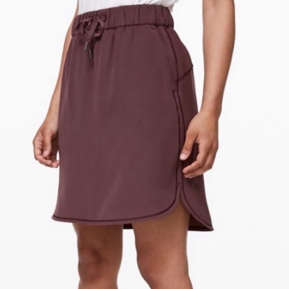NWT Lululemon On the Fly Skirt